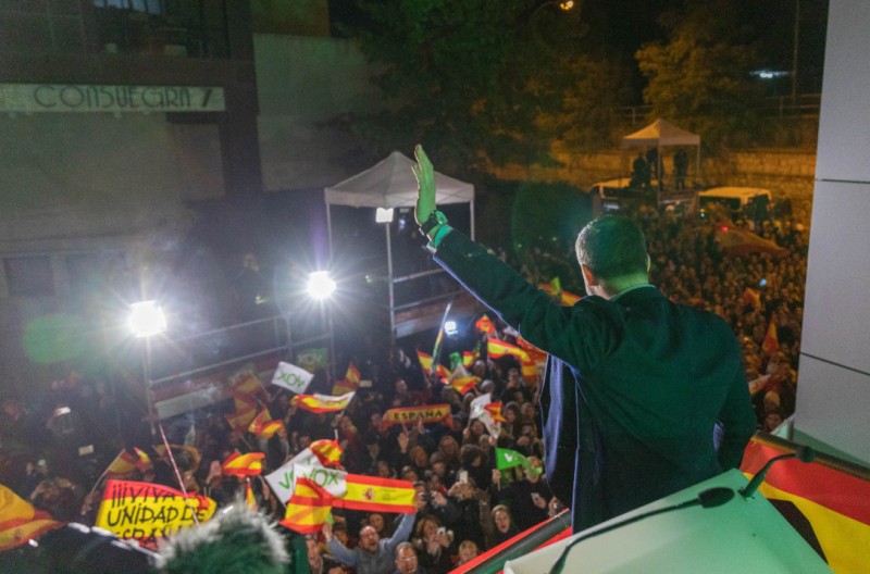 <span style='color:#780948'>ARCHIVED</span> - Another hung parliament in Spain as far-right wingers make strong gains