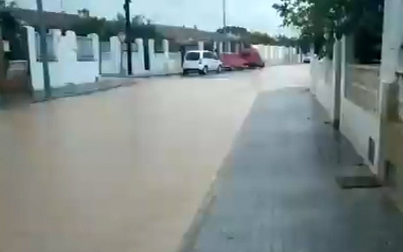 <span style='color:#780948'>ARCHIVED</span> - Schools closed on the shore of the Mar Menor due to the risk of flooding