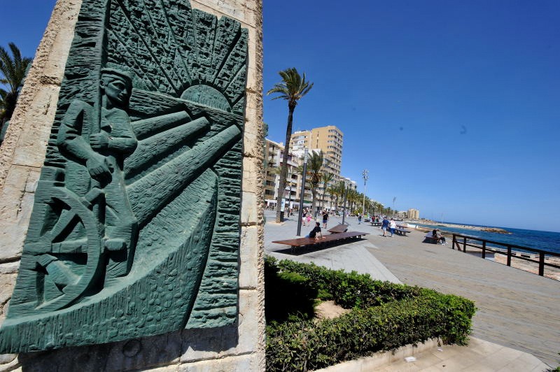 Paseo marítimo Juan Aparicio de Torrevieja