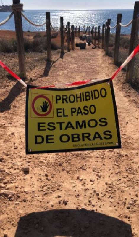 Repairs begin to nature reserve path in Orihuela Costa